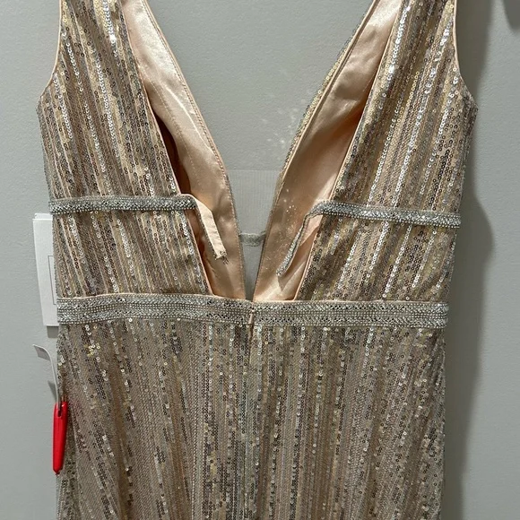 Mac Duggal Silver Metallic Plunge Neck Sequined Gown